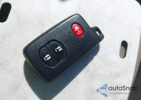 2015 Toyota Prius Three z USA, uszkodzony, nr VIN JTDKN3DU9F0468052